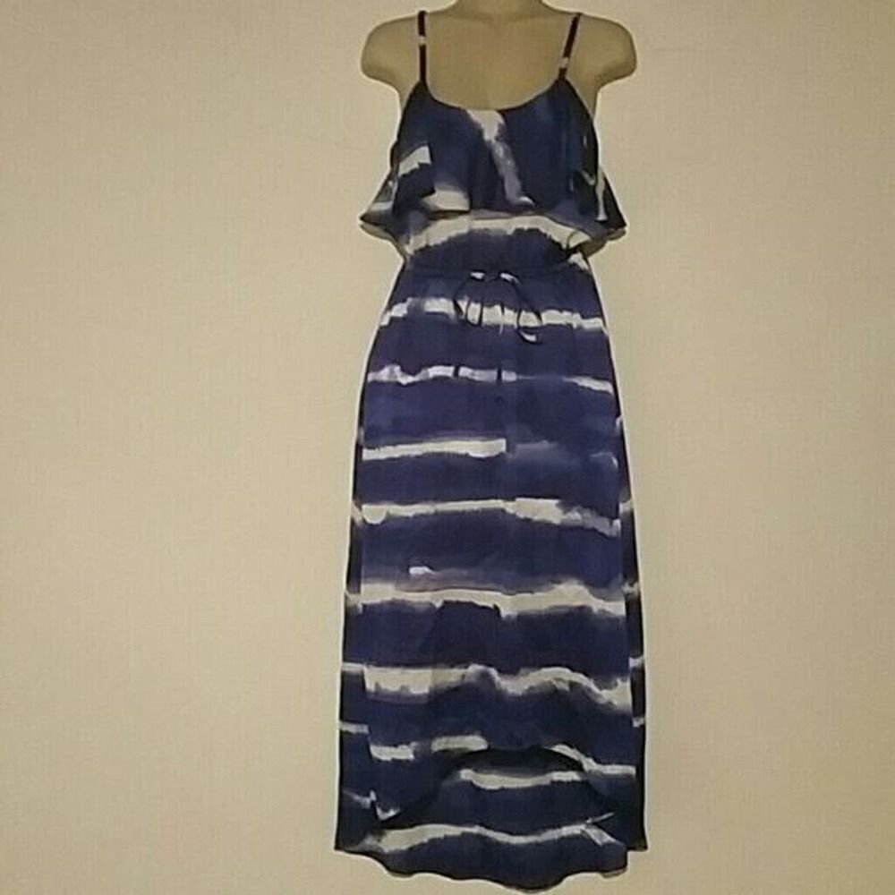 Express Dress‎ Ladies Extra Small blue & white sleeveless maxi